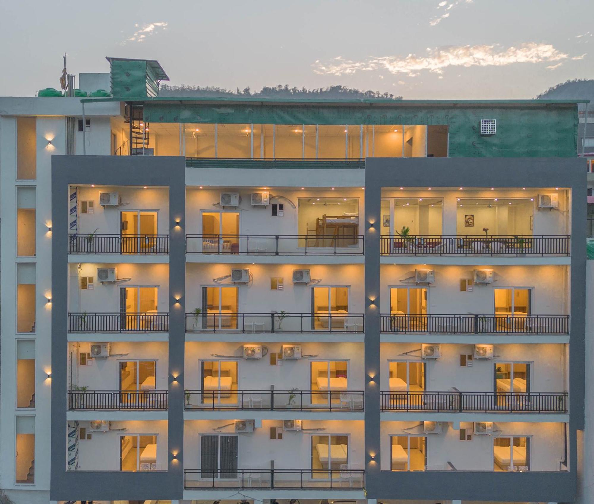 Perfectstayz Alpine Near Laxman Jhula Rishīkesh Exterior foto